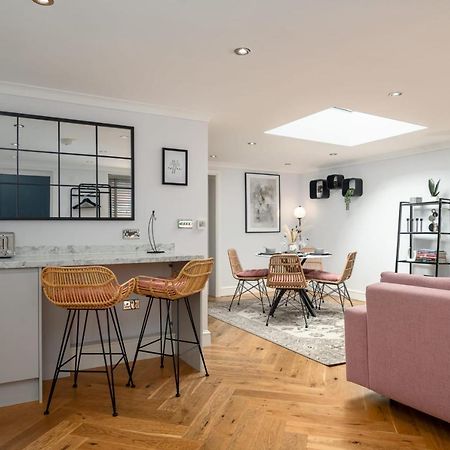 Guestready - Unique Home Near Wimbledon With Gorgeous Deck And Parking London Exteriör bild